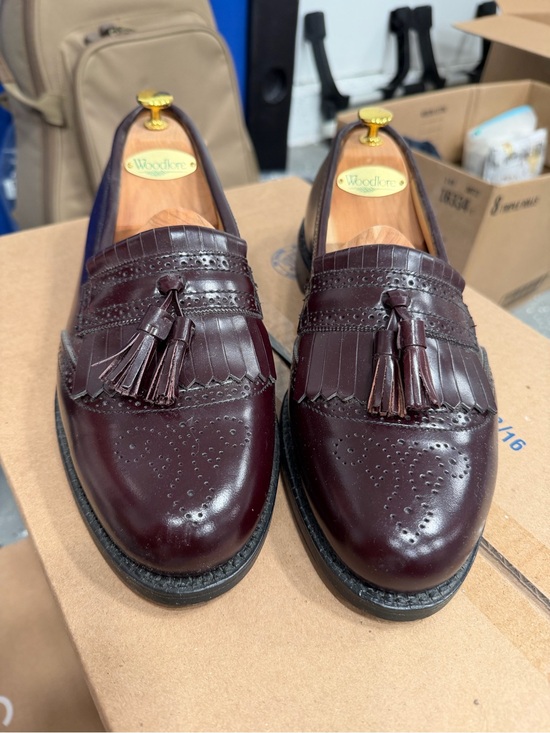 Allen Edmonds Burgundy Leather Tassel Loafers size 10.5 D main image 5